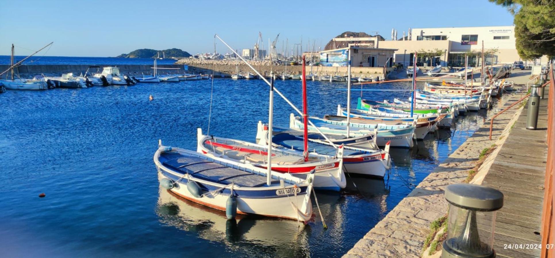 Logement Climatise Avec Jardin Et Parking Pour 2 Personnes En Bord De Plage La Ciotat Exterior photo